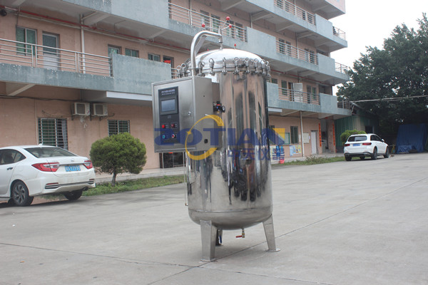 普通防水測試機和IPX8防水等級試驗機有什么區(qū)別